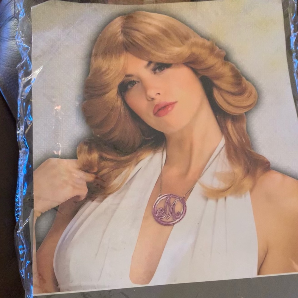 That 70s show wig! Material girl blondie! - Picture 1 of 6